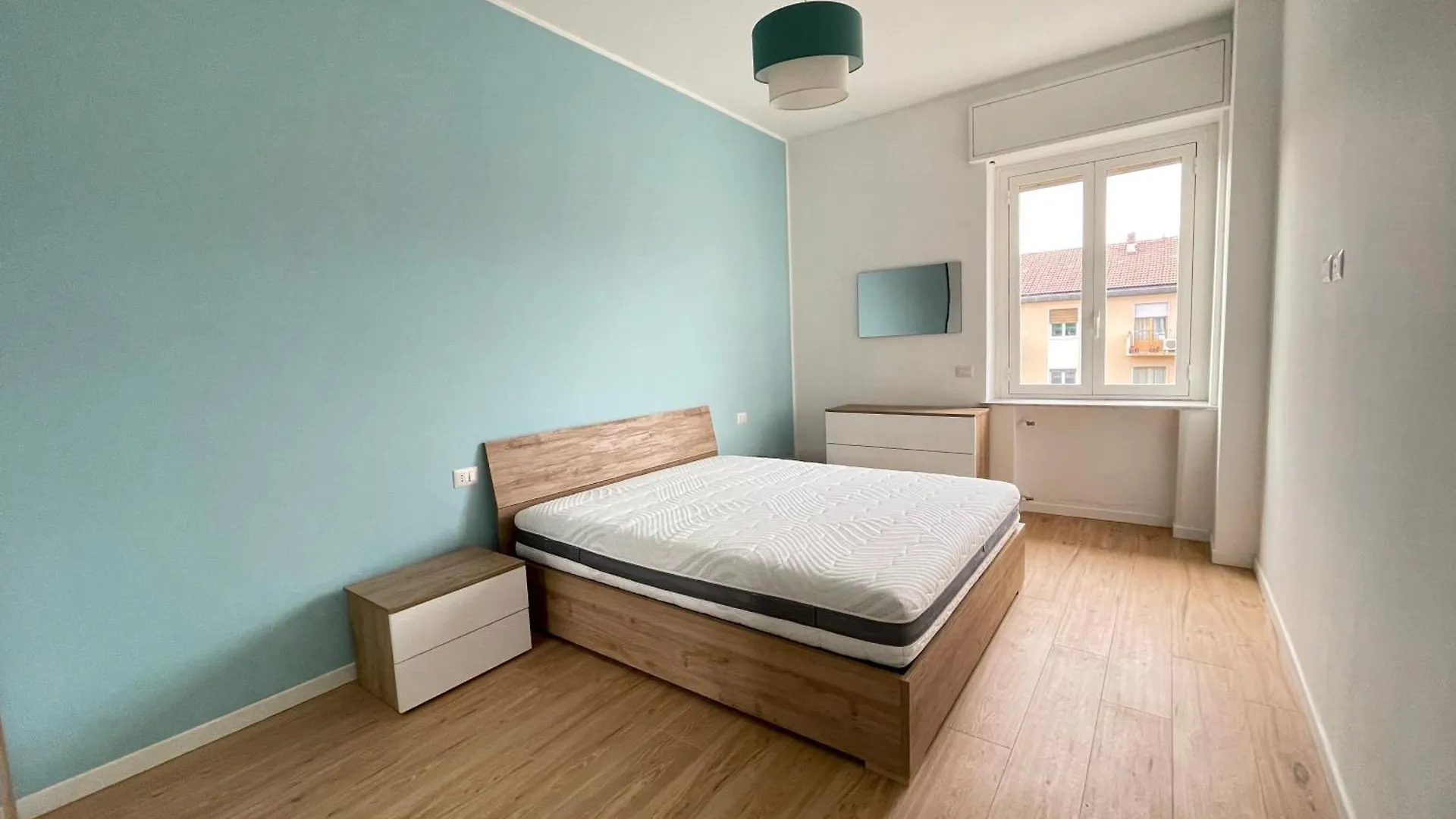 Strambhouse Apartment Milan 0*,  Italy